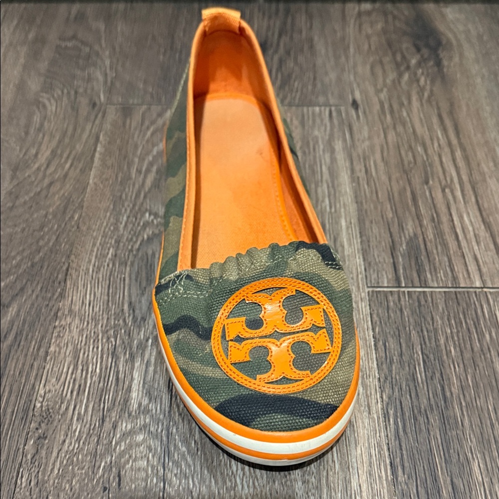 Tory Burch Camouflage Reva Right Foot Flat 7.5